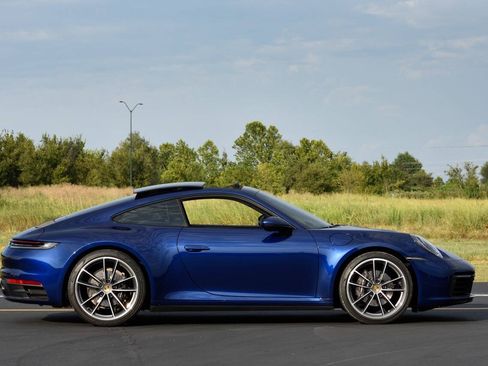 Used 2020 Porsche 911 Carrera image 2