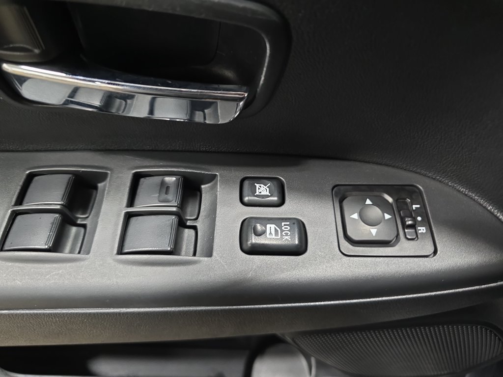 Used 2025 Mitsubishi Outlander Sport ES AWD/4WD image 27