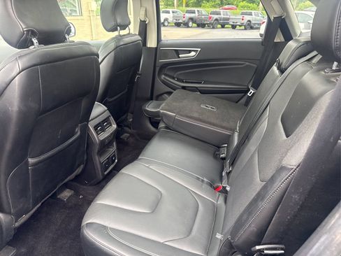 Used 2016 Ford Edge Titanium w/ Equipment Group 301A AWD/4WD image 21