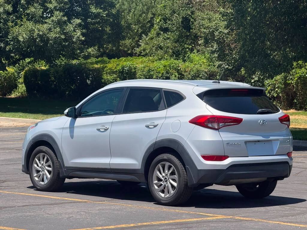 Used 2016 Hyundai Tucson SE w/ Option Group 12 AWD/4WD image 3