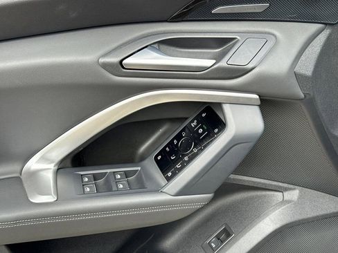 Certified 2025 Audi Q5 Premium Plus w/ Premium Plus image 17