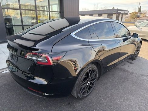 Used 2019 Tesla Model 3 Standard Range Plus image 8