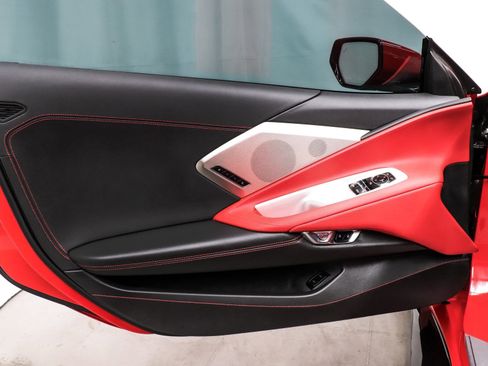 Used 2025 Chevrolet Corvette Z06 w/ Battery Protection Package image 12