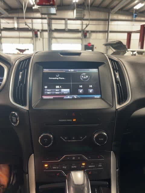 Used 2015 Ford Edge SEL w/ Equipment Group 201A AWD/4WD image 18