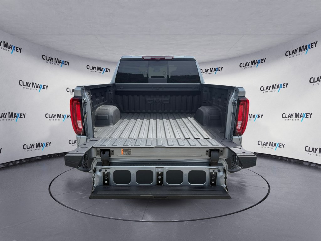 Used 2026 GMC Sierra 1500 AT4 w/ AT4 Premium Package AWD/4WD image 16