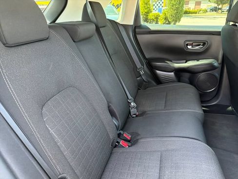 Used 2023 Honda HR-V LX image 28