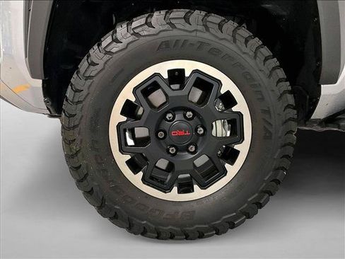 Used 2025 Toyota 4Runner TRD Off-Road AWD/4WD image 10