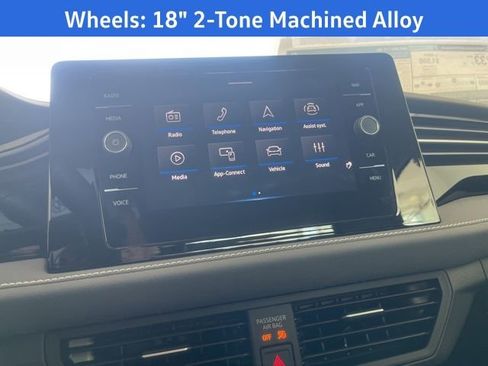 New 2025 Volkswagen Jetta SEL image 17