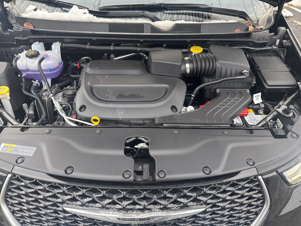 New 2026 Chrysler Pacifica Pinnacle AWD/4WD image 15