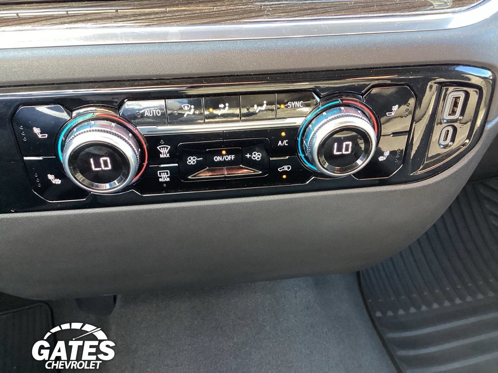 Used 2024 GMC Sierra 1500 Elevation AWD/4WD image 18