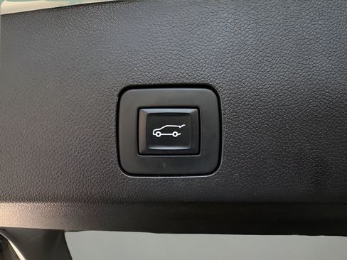 Used 2022 Buick Encore GX Select w/ Sport Touring Package AWD/4WD image 10