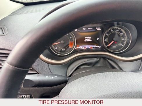 Used 2014 Jeep Cherokee Limited image 15