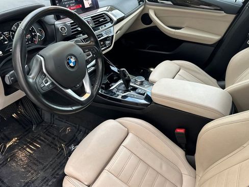 Used 2019 BMW X3 xDrive30i w/ Premium Package image 9