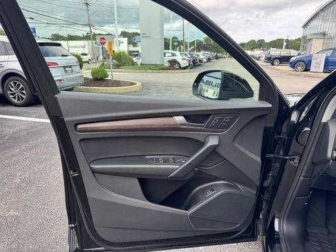 Certified 2023 Audi Q5 Premium Plus w/ Convenience Package AWD/4WD image 19