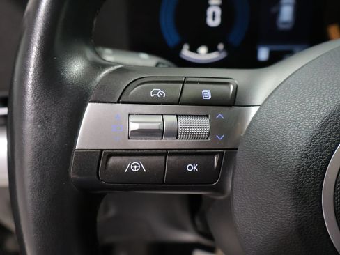 Used 2024 Hyundai Kona SEL AWD/4WD image 35