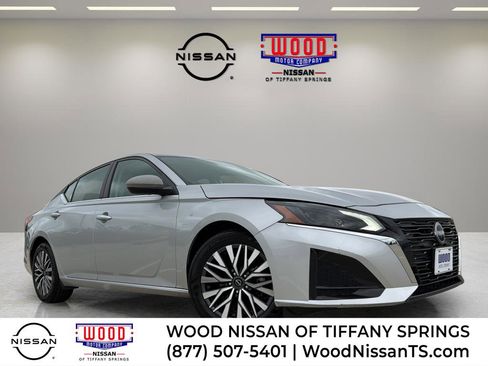Certified 2024 Nissan Altima 2.5 SV FWD image 1