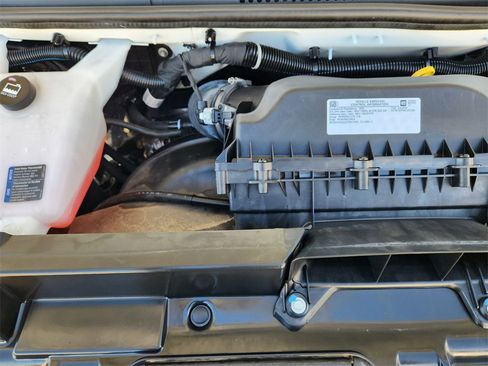 Certified 2024 GMC Savana 2500 w/ Driver Convenience Package image 31
