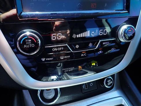 Used 2018 Nissan Murano SV w/ Premium Package FWD image 22