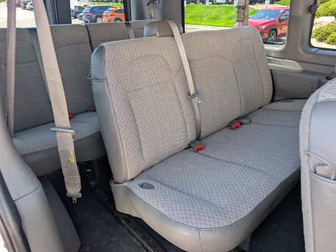 Used 2019 Chevrolet Express 2500 LT w/ LT Preferred Equipment Group RWD image 26