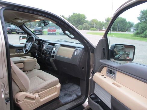 Used 2011 Ford F150 XLT w/ XLT Convenience Pkg AWD/4WD image 24