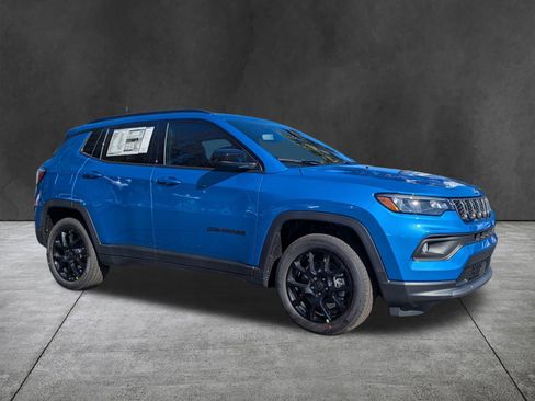 New 2026 Jeep Compass Latitude image 2