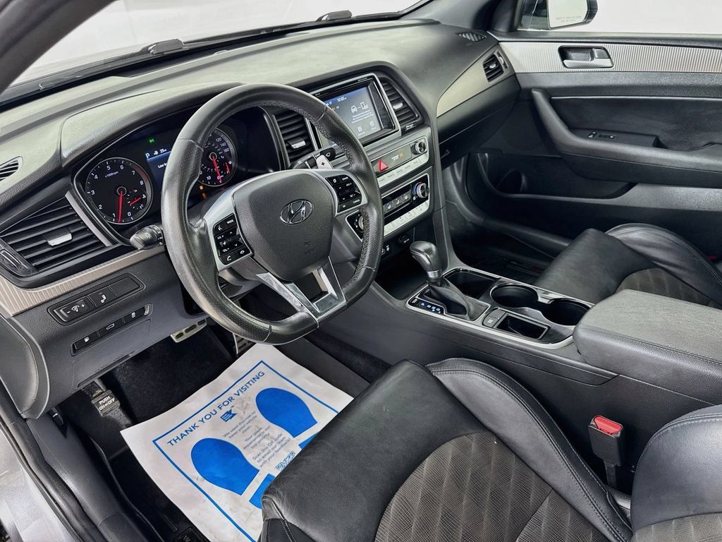 Used 2018 Hyundai Sonata Sport w/ Cargo Package FWD image 6