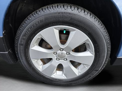 Used 2010 Subaru Outback 2.5i Premium AWD/4WD image 27