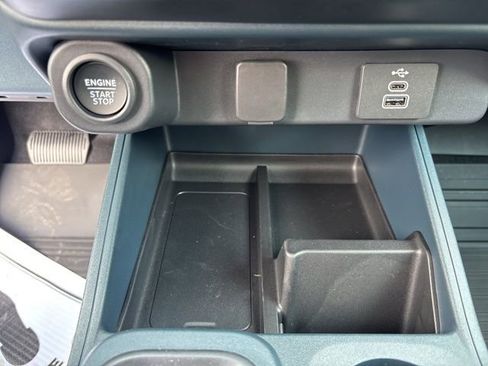 New 2025 Ford Maverick Lobo image 18