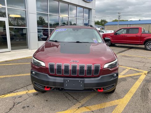 Used 2022 Jeep Cherokee Trailhawk w/ Sun, Sound & Nav Group AWD/4WD image 8
