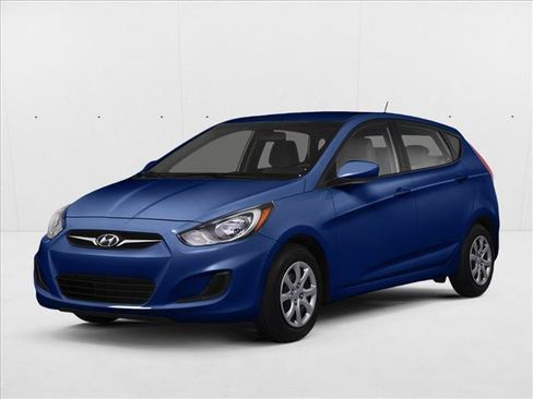 Used 2013 Hyundai Accent GS FWD image 1