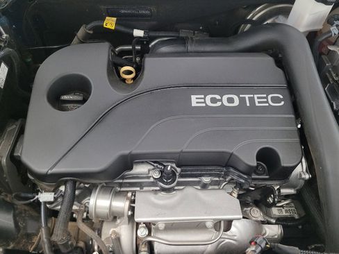 Used 2020 Chevrolet Equinox LT w/ LPO, Cargo Package FWD image 30