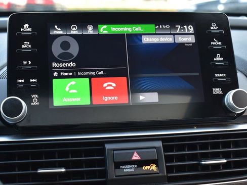 Used 2018 Honda Accord Touring image 36