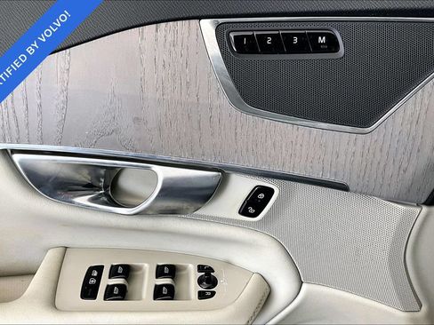 Used 2024 Volvo XC90 T8 Plus w/ Protection Package Premier AWD/4WD image 32