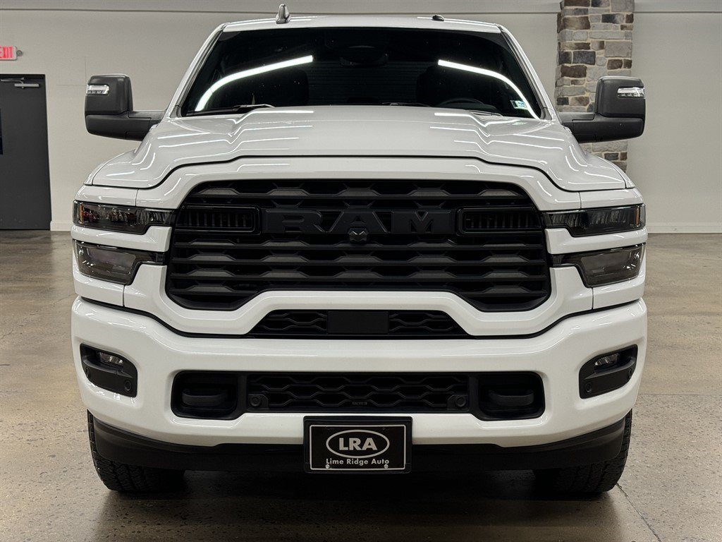 Used 2025 RAM 2500 Big Horn AWD/4WD image 2