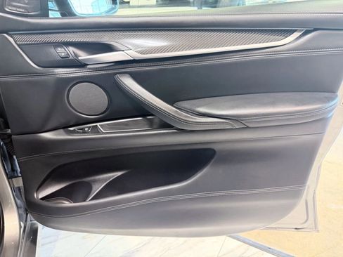 Used 2017 BMW X5 M image 42