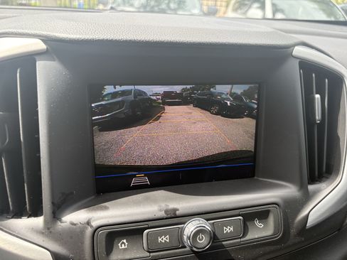 Used 2020 GMC Terrain SLE w/ Driver Convenience Package FWD image 12