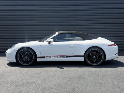 Certified 2014 Porsche 911 Carrera RWD image 2