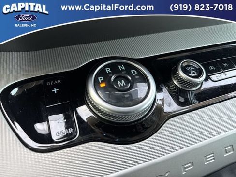 Certified 2025 Ford Expedition Active AWD/4WD image 31