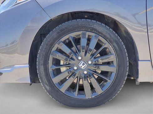 Used 2018 Honda Fit Sport image 24