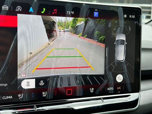 New 2026 Volkswagen GTI SE FWD image 19