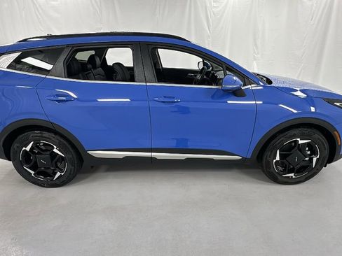 New 2026 Kia Sportage EX image 2