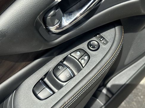 Used 2024 Nissan Murano Platinum w/ Cargo Package FWD image 13