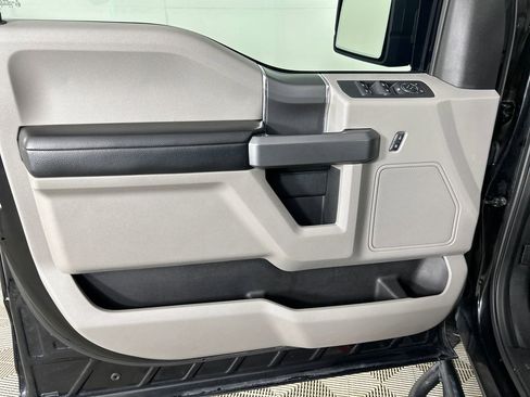 Used 2016 Ford F150 XLT w/ Equipment Group 302A Luxury image 12