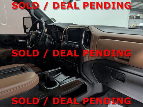 Used 2022 Chevrolet Silverado 3500 High Country image 21