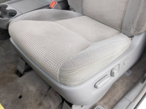 Used 2007 Toyota Sienna LE image 21