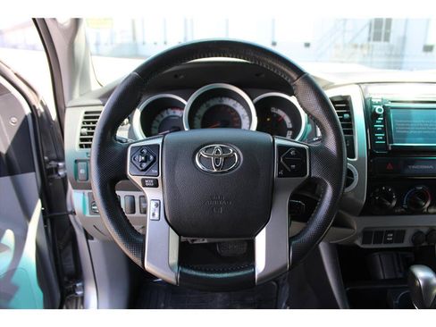 Used 2015 Toyota Tacoma 4x4 Double Cab w/ TRD Sport Package image 15