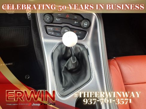 Used 2015 Dodge Challenger R/T Plus image 21