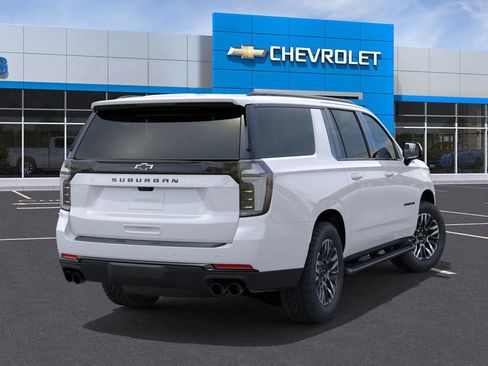 New 2026 Chevrolet Suburban Z71 image 4
