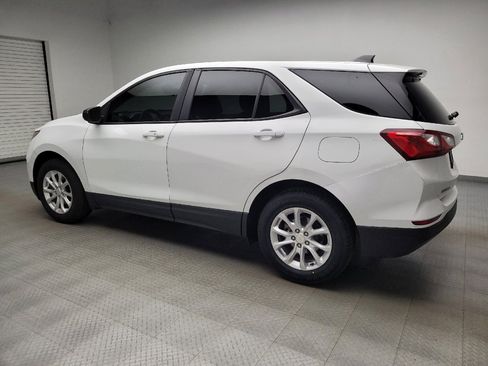 Used 2021 Chevrolet Equinox LS w/ LS Convenience Package FWD image 3