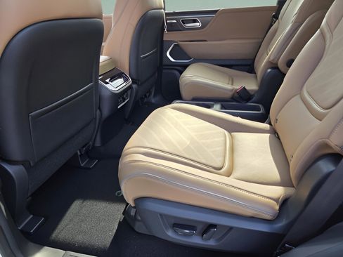 New 2026 INFINITI QX80 Luxe w/ Cargo Package RWD image 10